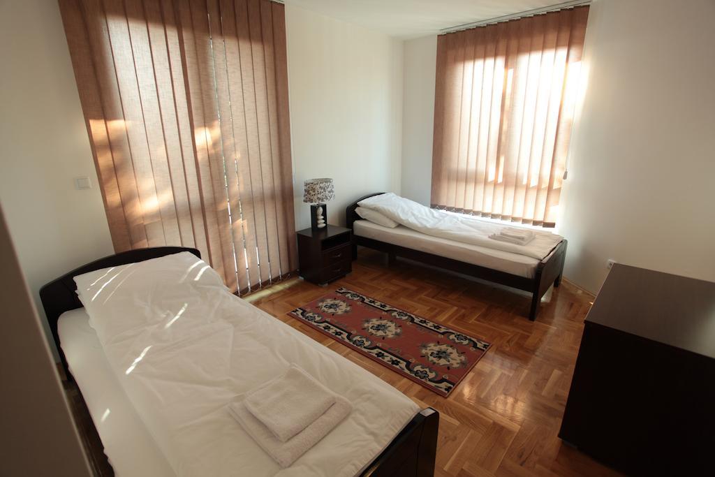 Hostel Royal Obrenovac  Phòng bức ảnh